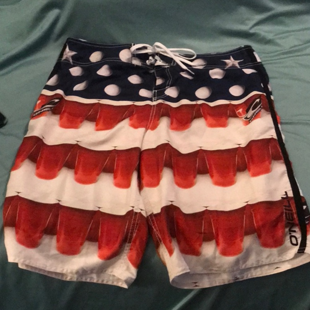 Men’s board shorts